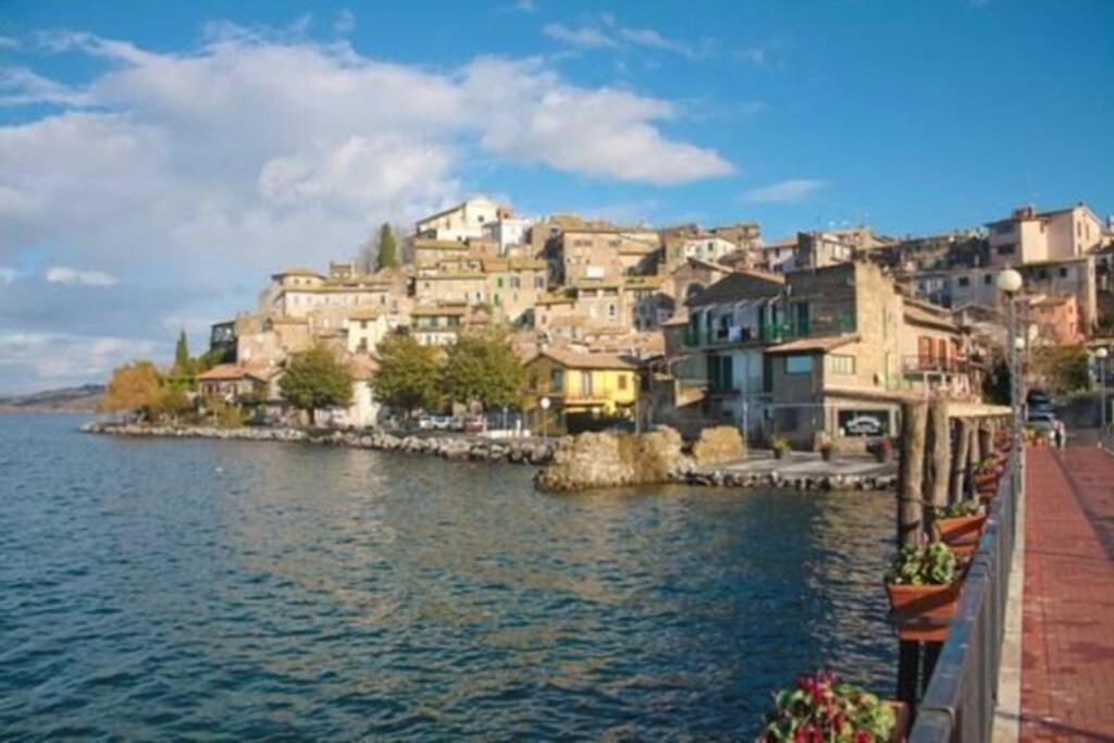 Casa Vacanze Gli Oleandri Bracciano  Luaran gambar