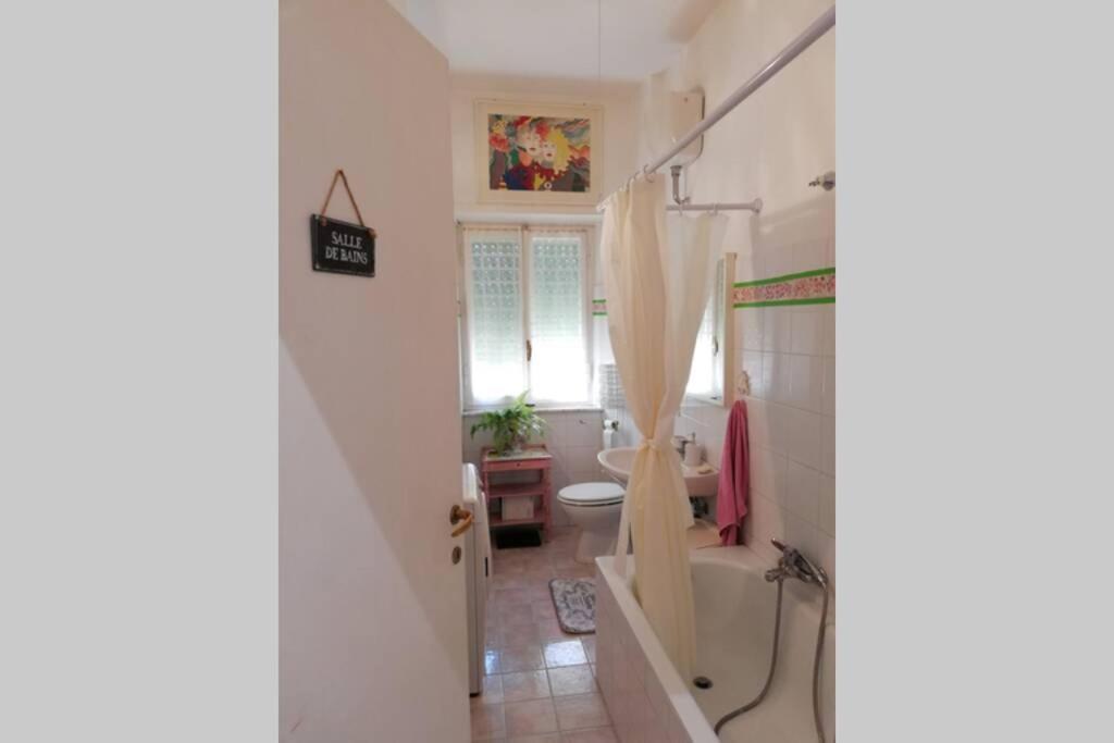 Casa Vacanze Gli Oleandri Bracciano  Luaran gambar